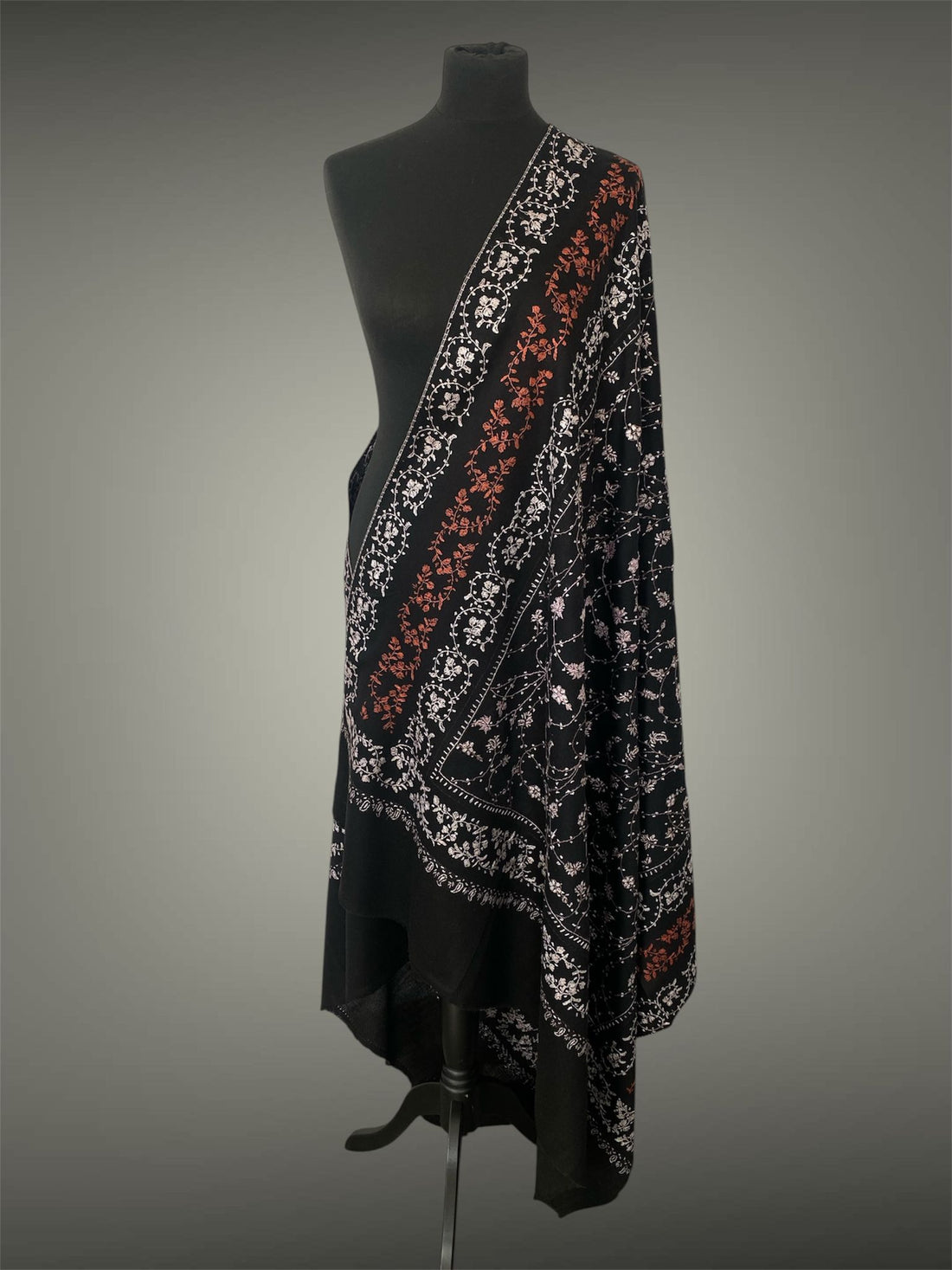 Luxury Black Heritage Toosh Pashmina | All-Over Hand-Needle Sozni Jaal - LoomFable