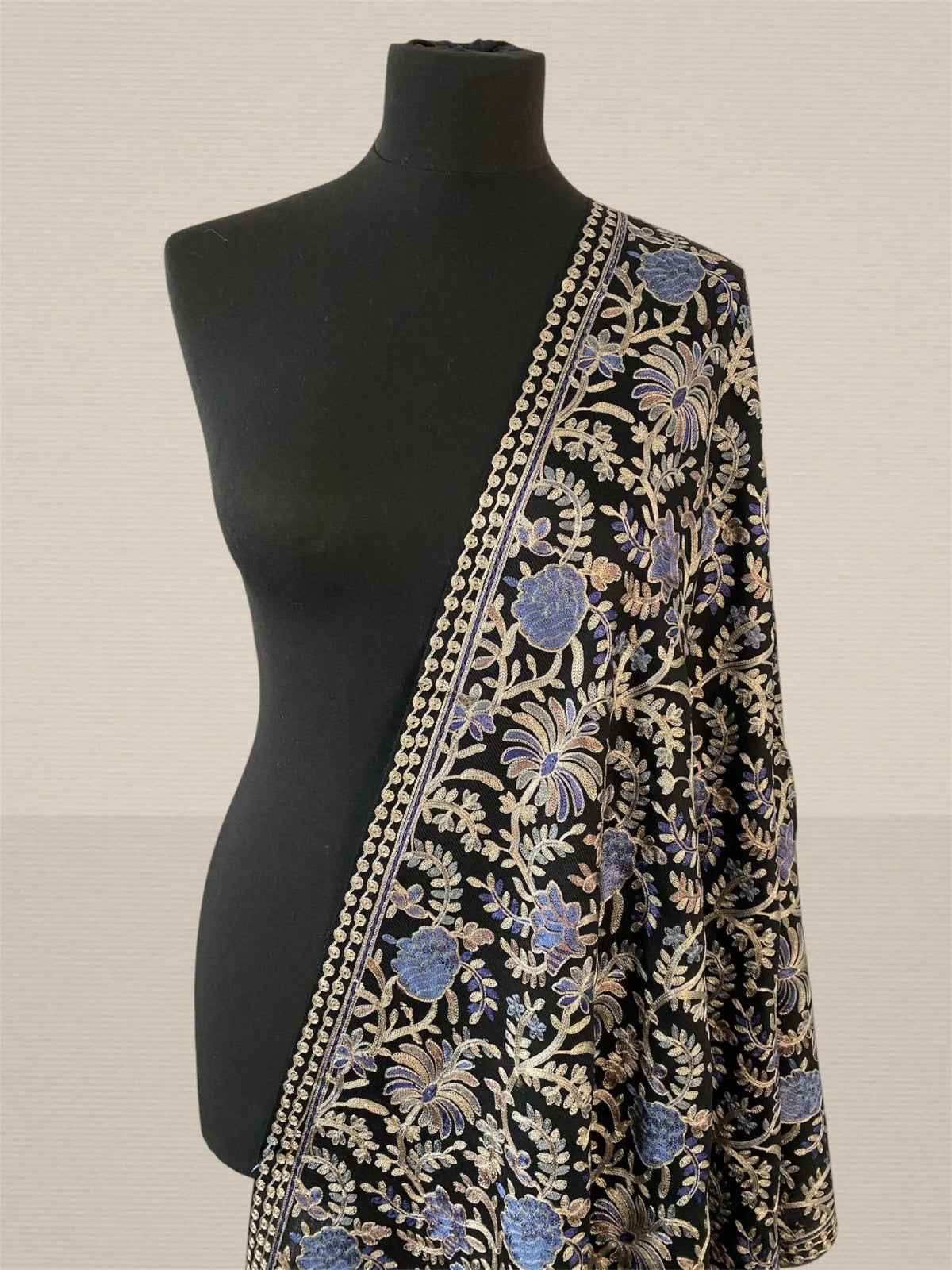 Luxury Mid Night Black Flower Design Silk Thread Embriodery Pashmina Stole