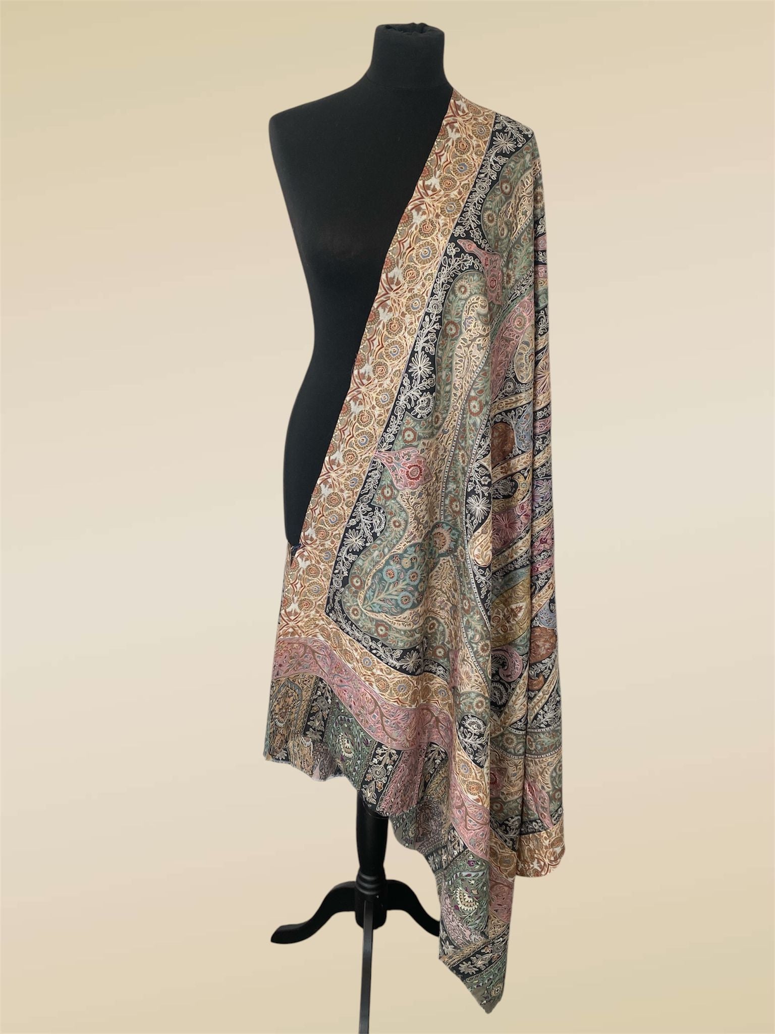 Luxury Kalamkari Toosh Pashmina | Hand-Painted & Silk-Outlined Heirloom - LoomFable