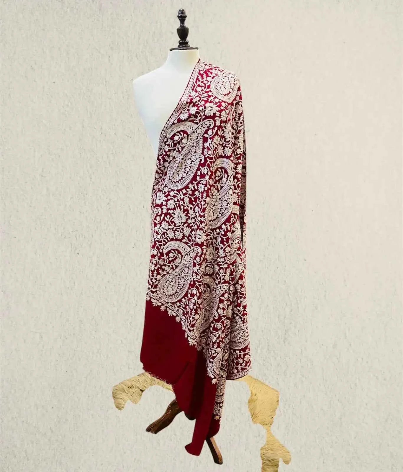 Luxury Mahroon & Beige Pashmina Shawl Machine Aari Embriodery