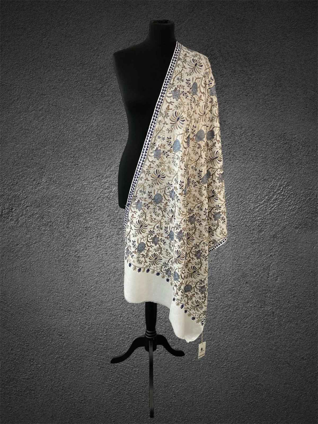 Luxury Ivory Flower Design Silk Thread Embriodery Pashmina Stole