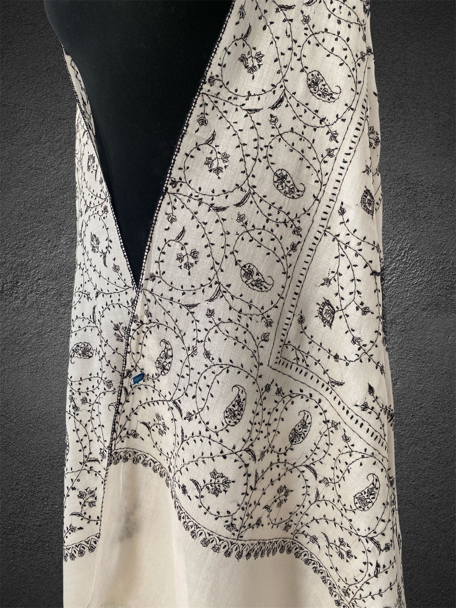 Luxury Ivory Mist Toosh Pashmina | Full-Body Hand-Needle Sozni Jaal - LoomFable