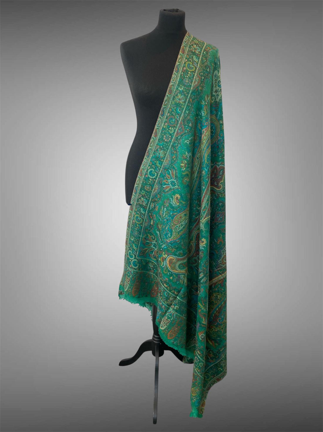 Luxury Emerald Imperial Kani Handloom Shawl | All-Over Woven Jamawar - LoomFable