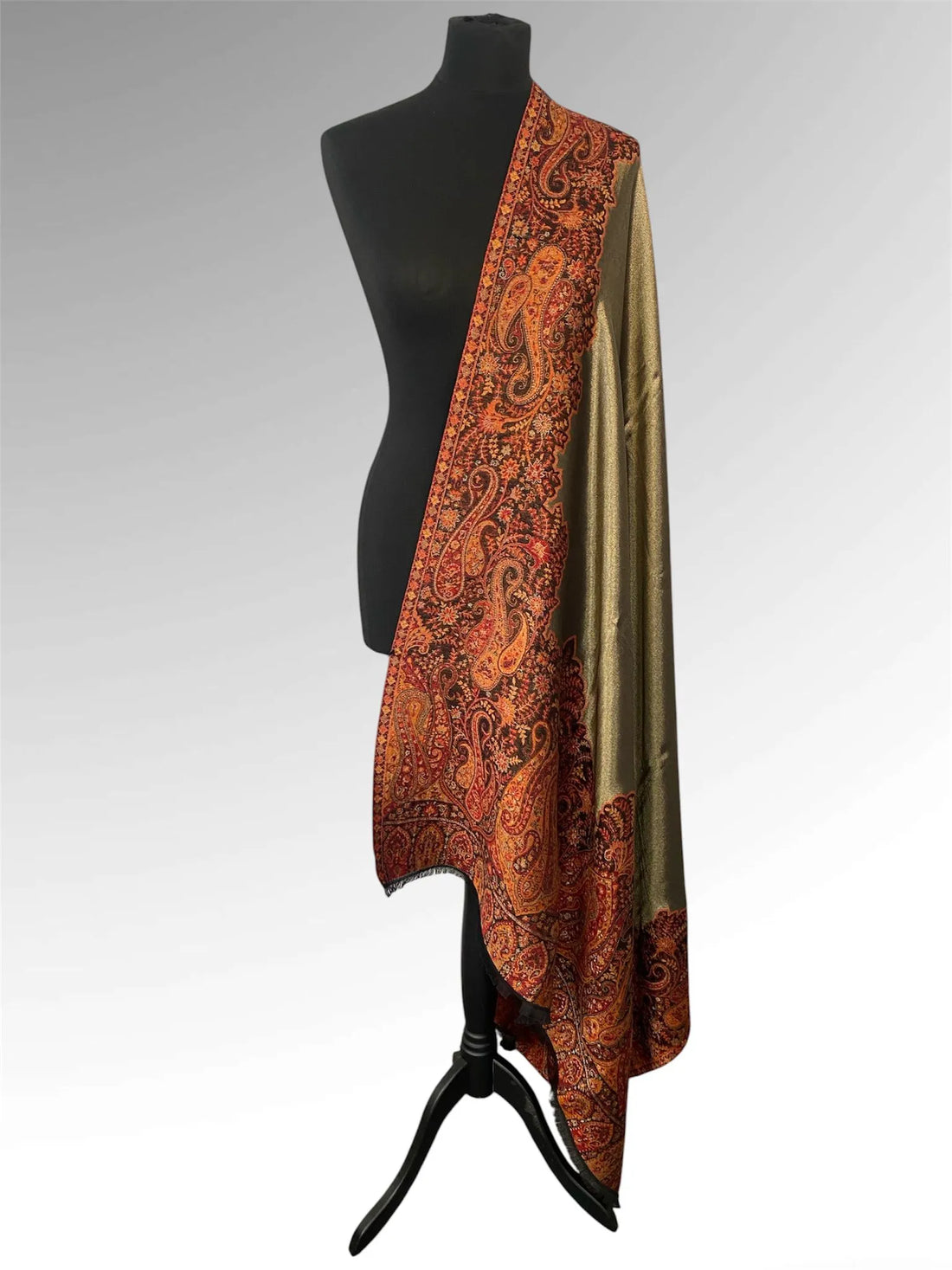 Kani Handloom Moonlight Shawl Paisley design on Pashmina - LoomFable
