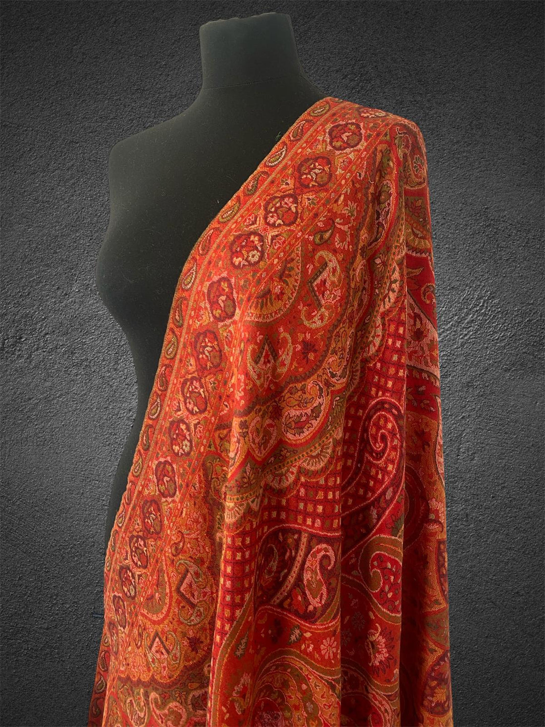 Luxury Crimson Imperial Kani Handloom Shawl | Vibrant Jamawar Jaal - LoomFable